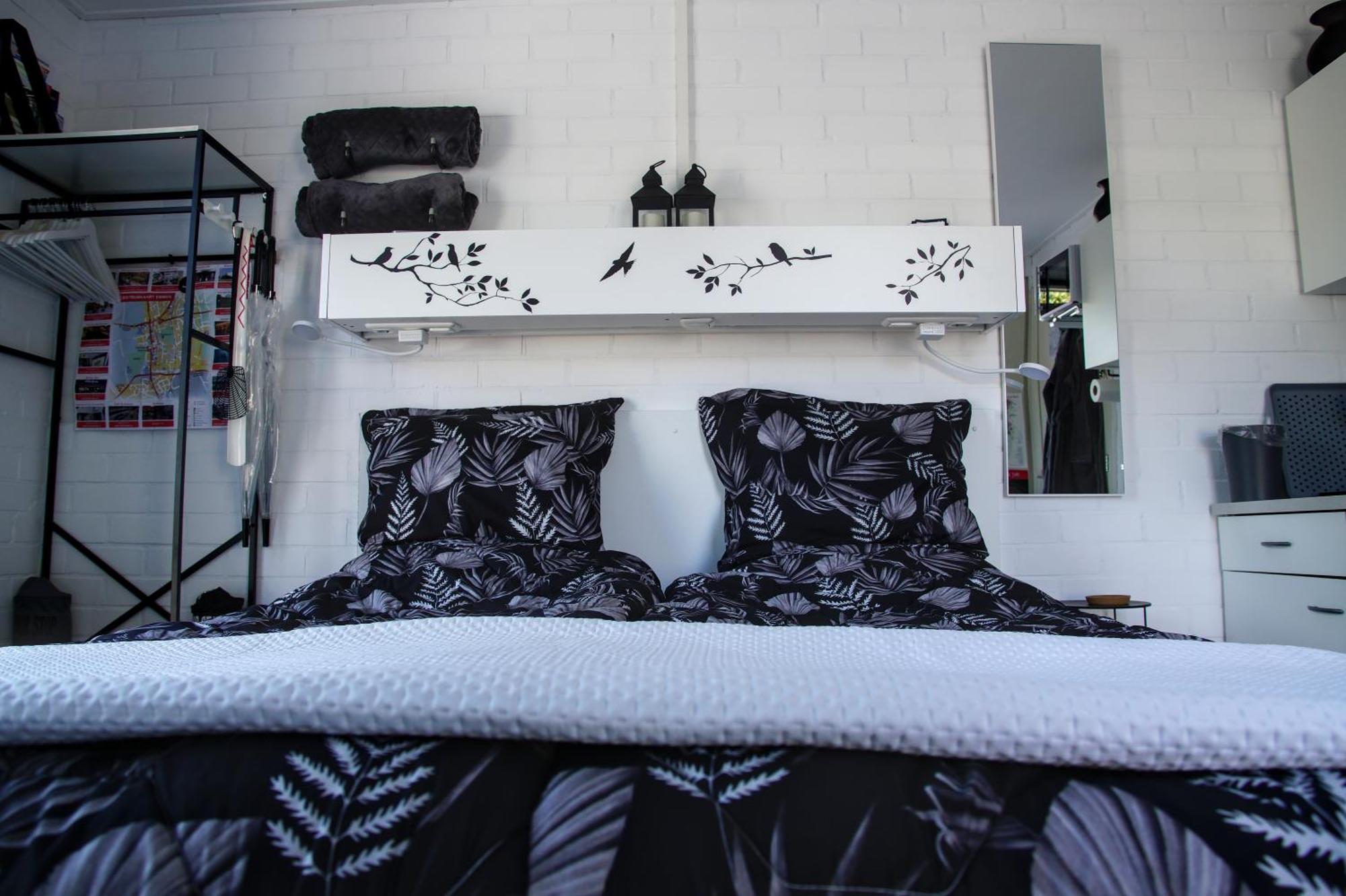 Emmen Bed And Breakfast ภายนอก รูปภาพ