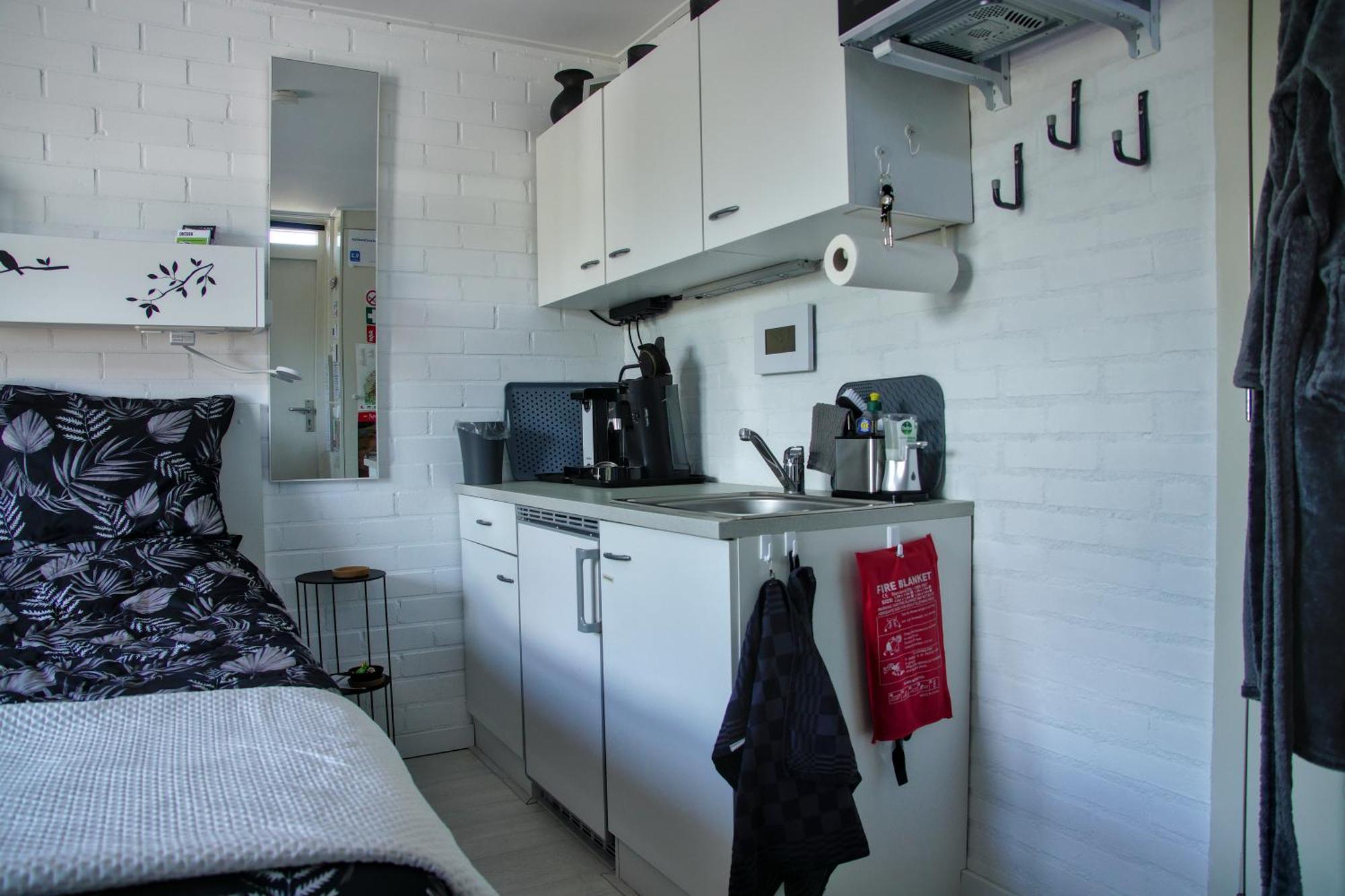 Emmen Bed And Breakfast ภายนอก รูปภาพ