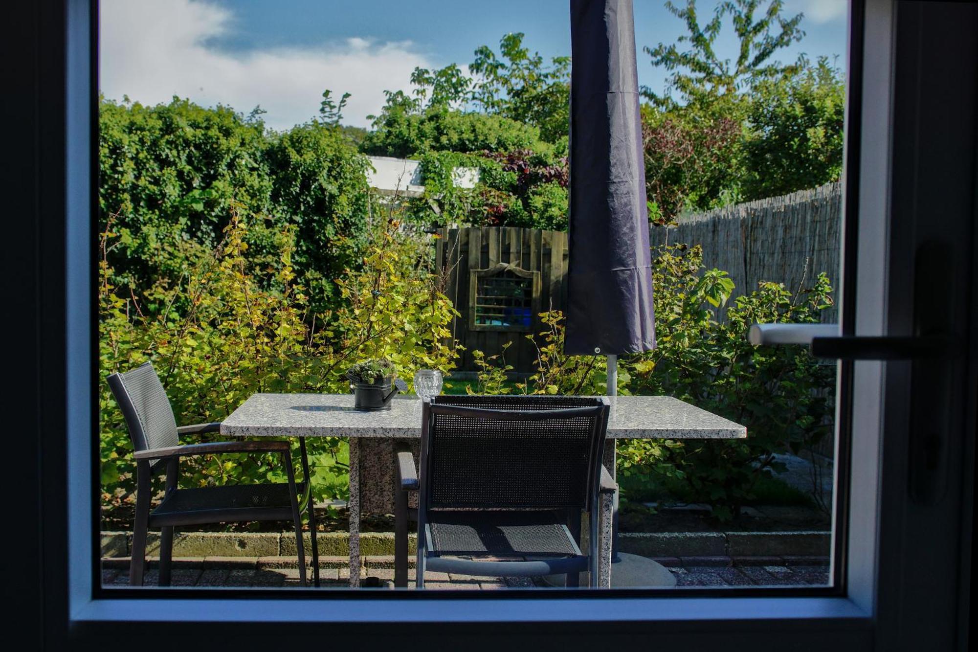 Emmen Bed And Breakfast ภายนอก รูปภาพ
