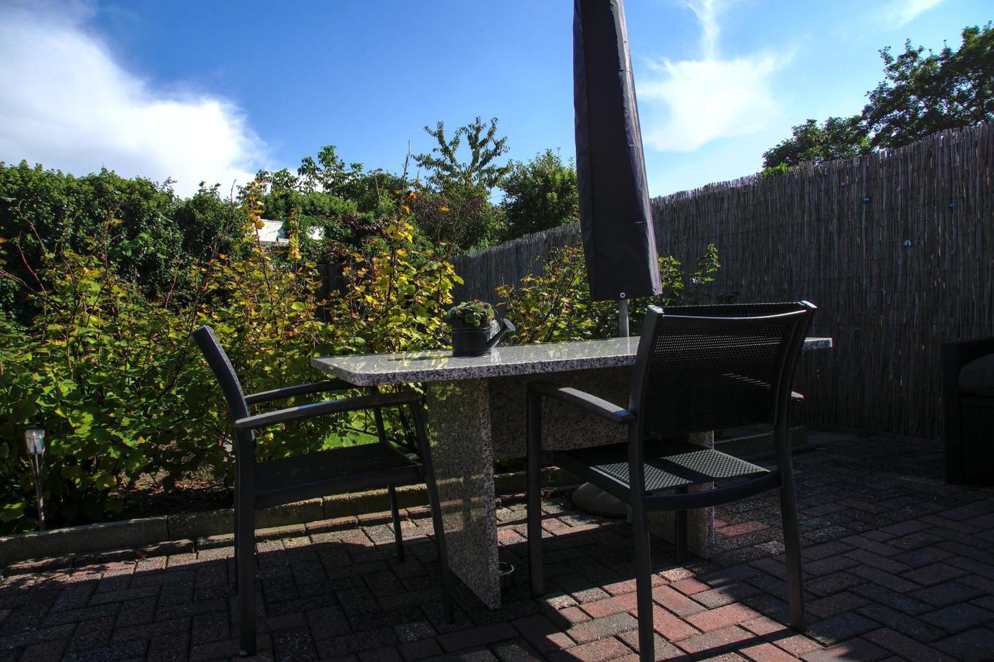 Emmen Bed And Breakfast ภายนอก รูปภาพ