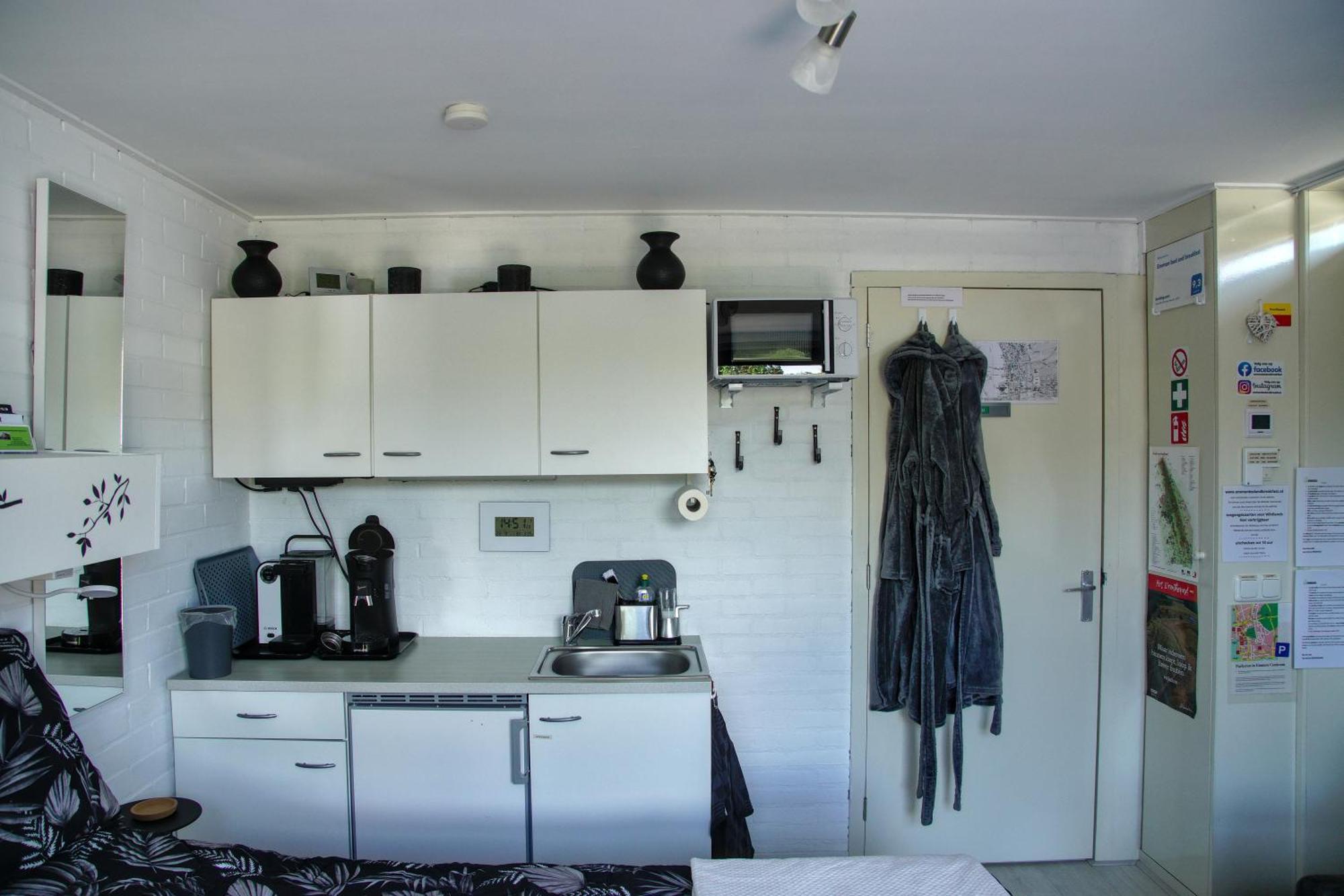 Emmen Bed And Breakfast ภายนอก รูปภาพ